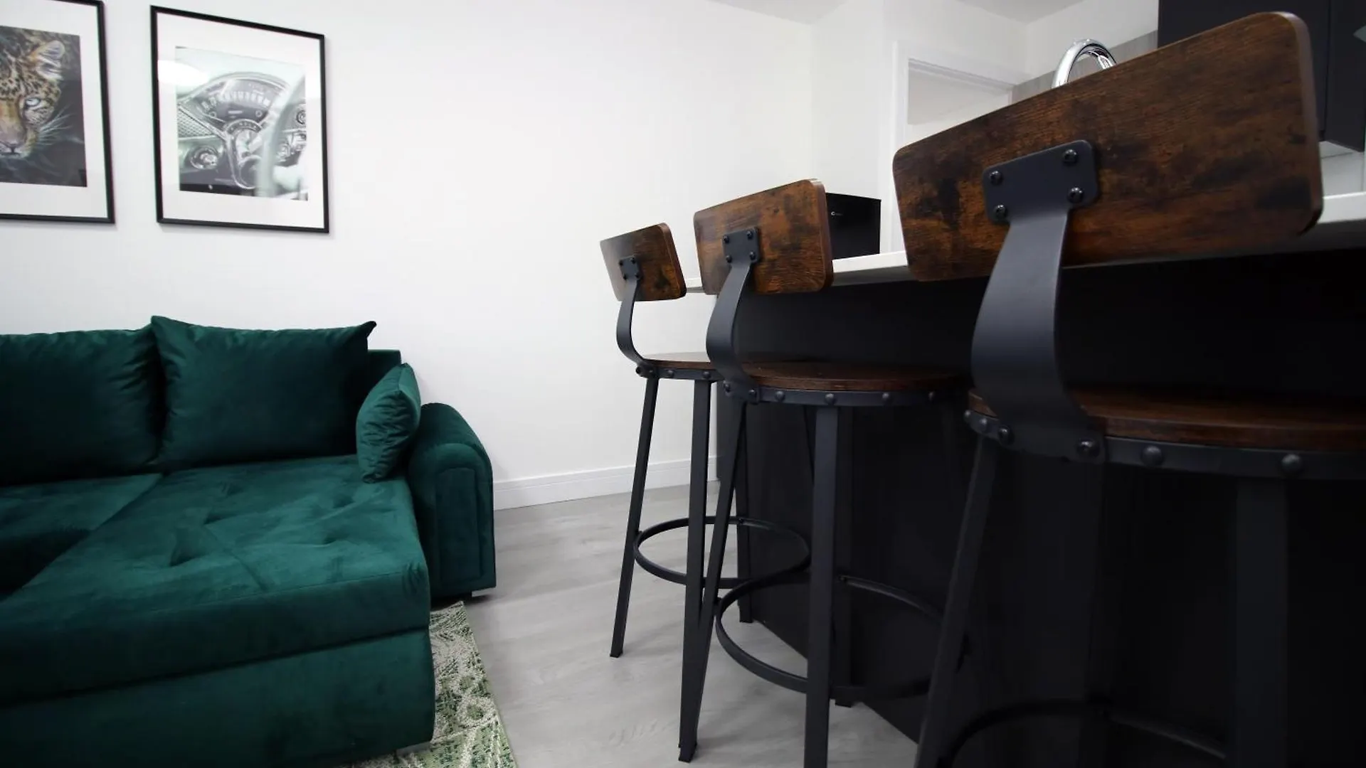 New Cardiff Bloc Exclusive Apartments By Prime Stays - Shops And Parking - Great For Groups And Families
