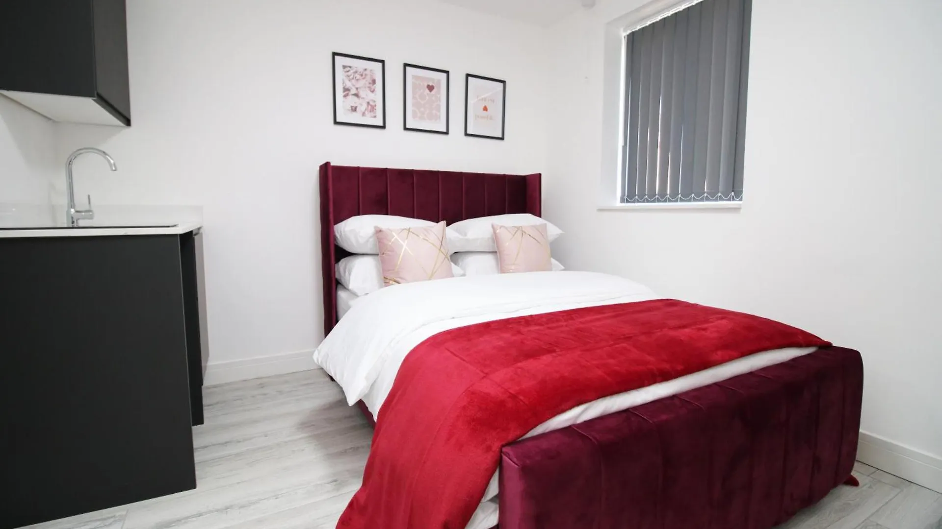 New Cardiff Bloc Exclusive Apartments By Prime Stays - Shops And Parking - Great For Groups And Families 0*,  المملكة المتحدة