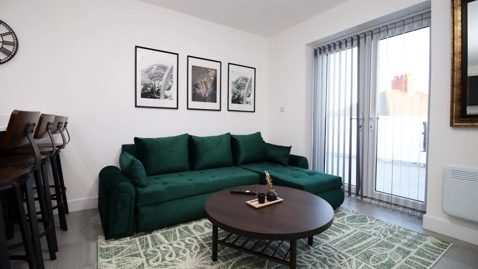 New Cardiff Bloc Exclusive Apartments By Prime Stays - Shops And Parking - Great For Groups And Families