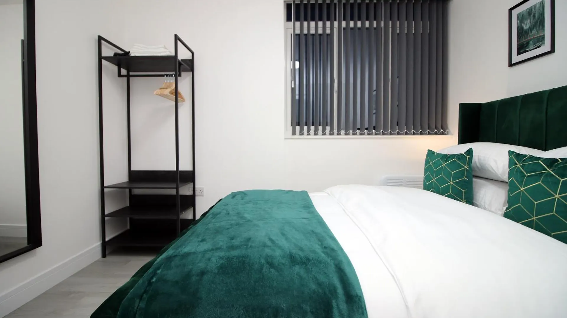 New Cardiff Bloc Exclusive Apartments By Prime Stays - Shops And Parking - Great For Groups And Families
