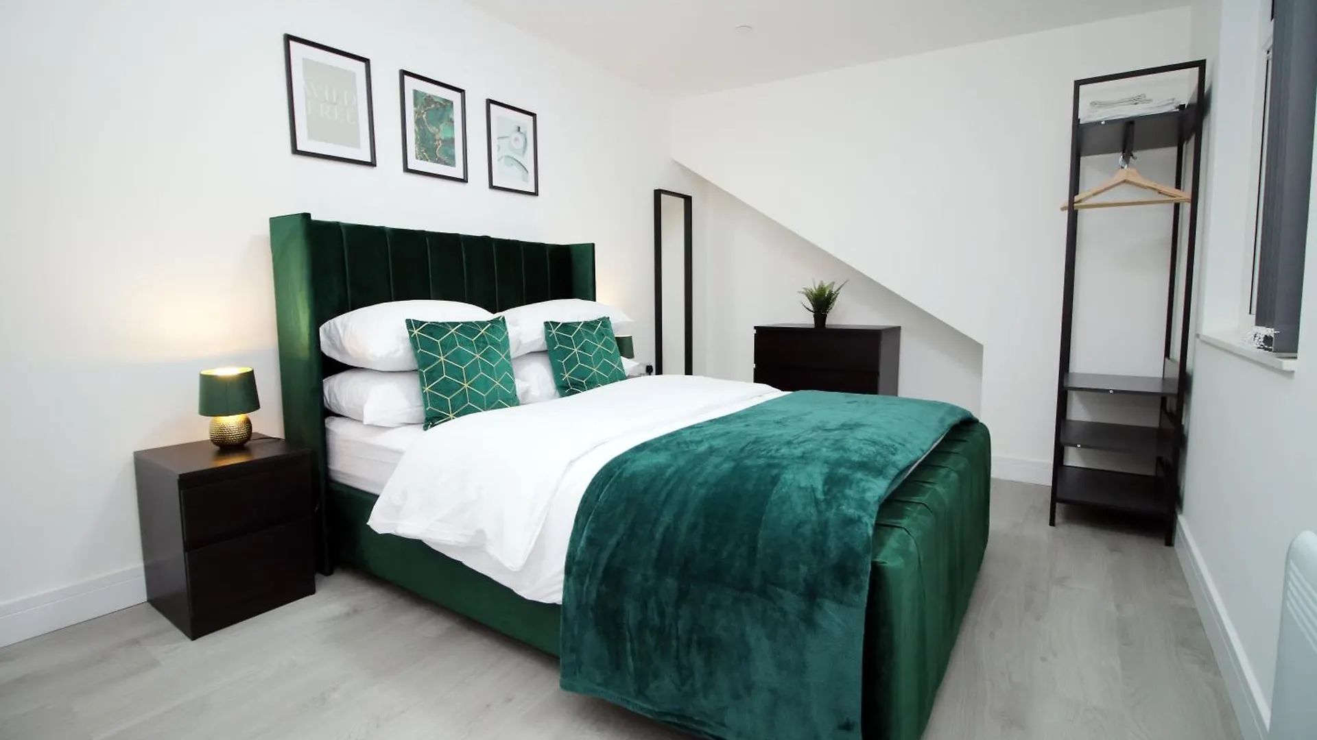 New Cardiff Bloc Exclusive Apartments By Prime Stays - Shops And Parking - Great For Groups And Families 0*,  イギリス