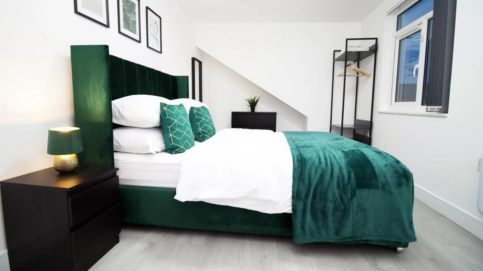 New Cardiff Bloc Exclusive Apartments By Prime Stays - Shops And Parking - Great For Groups And Families