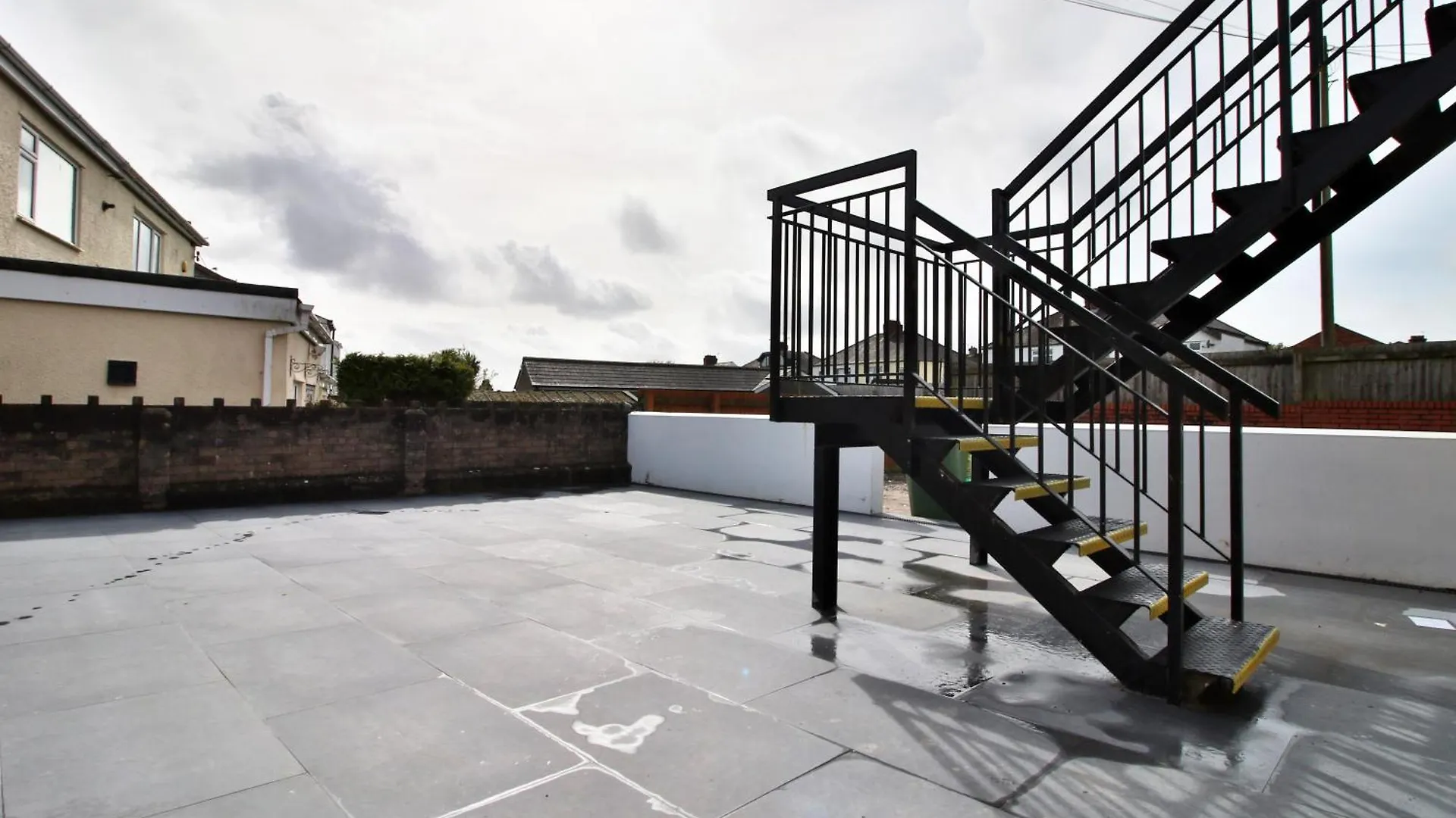 New Cardiff Bloc Exclusive Apartments By Prime Stays - Shops And Parking - Great For Groups And Families